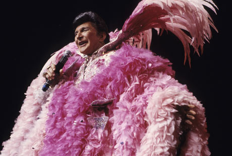 Liberace performs at Radio City Music Hall in 1985